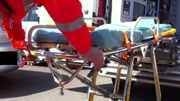 Incidente nella Locride, scontro tra auto e moto: morto giovane centauro
